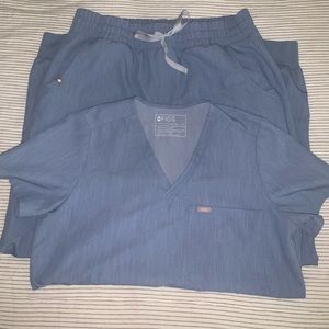 Figs women’s heather indigo scrubs set